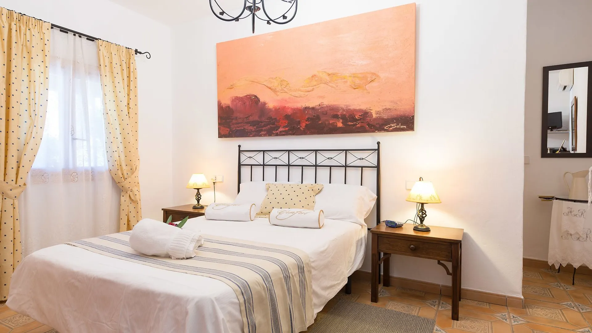Hotel Tonyita Lloseta